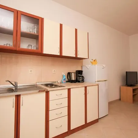 Ljuba 3*