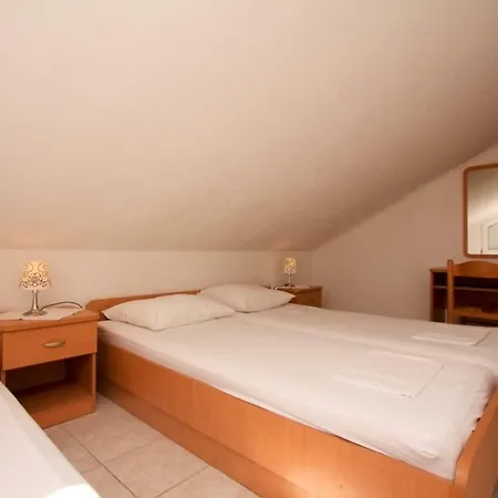 Ljuba Guest house 3*