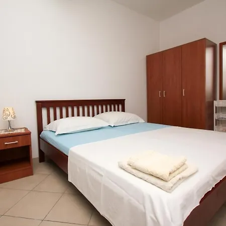 Gostinjska kuća Ljuba 3*