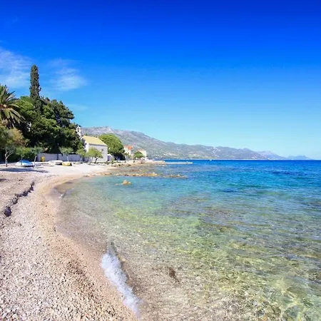 Ljuba Πανσιόν *